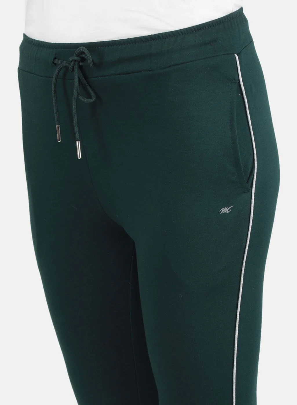 Women Green Solid Capri - Image 5