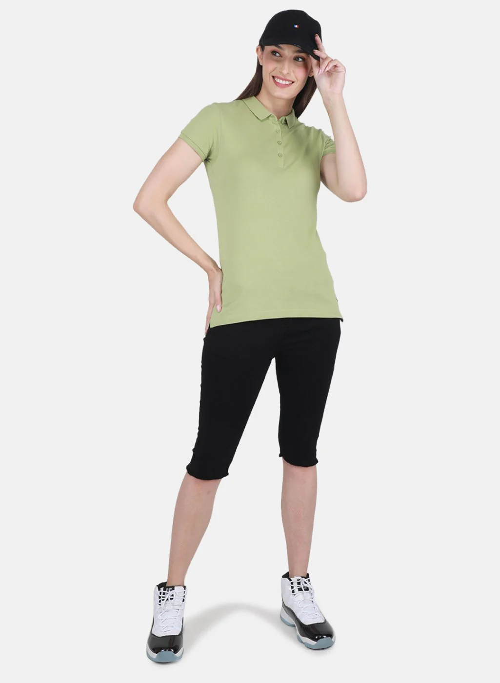 Women Green Solid T-Shirt - Image 4
