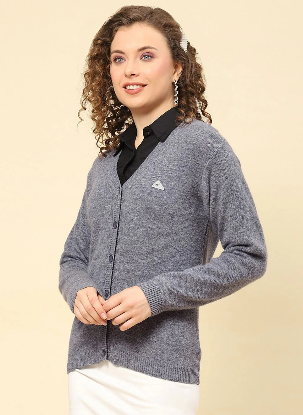 Women Grey Solid Lamb wool Cardigan - Image 3