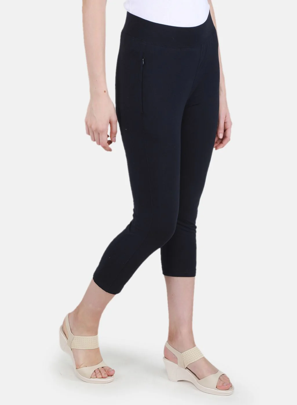 Women NAvy Blue Solid Capri - Image 6