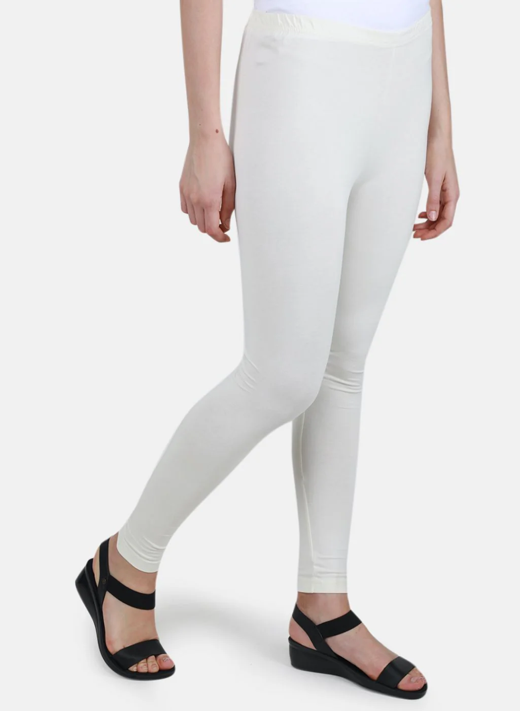 Women Off White Solid Legging - Image 6