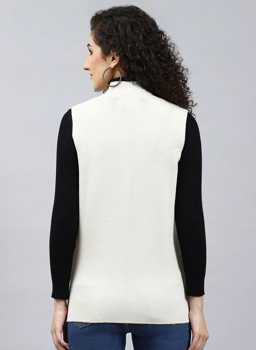 Women Off White Solid Pure wool Cardigan - Image 5