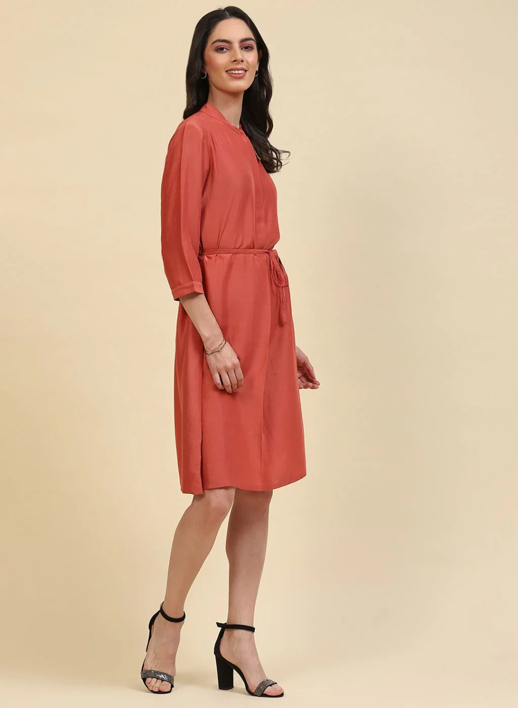 Women Pink Plain Tunic - Image 3