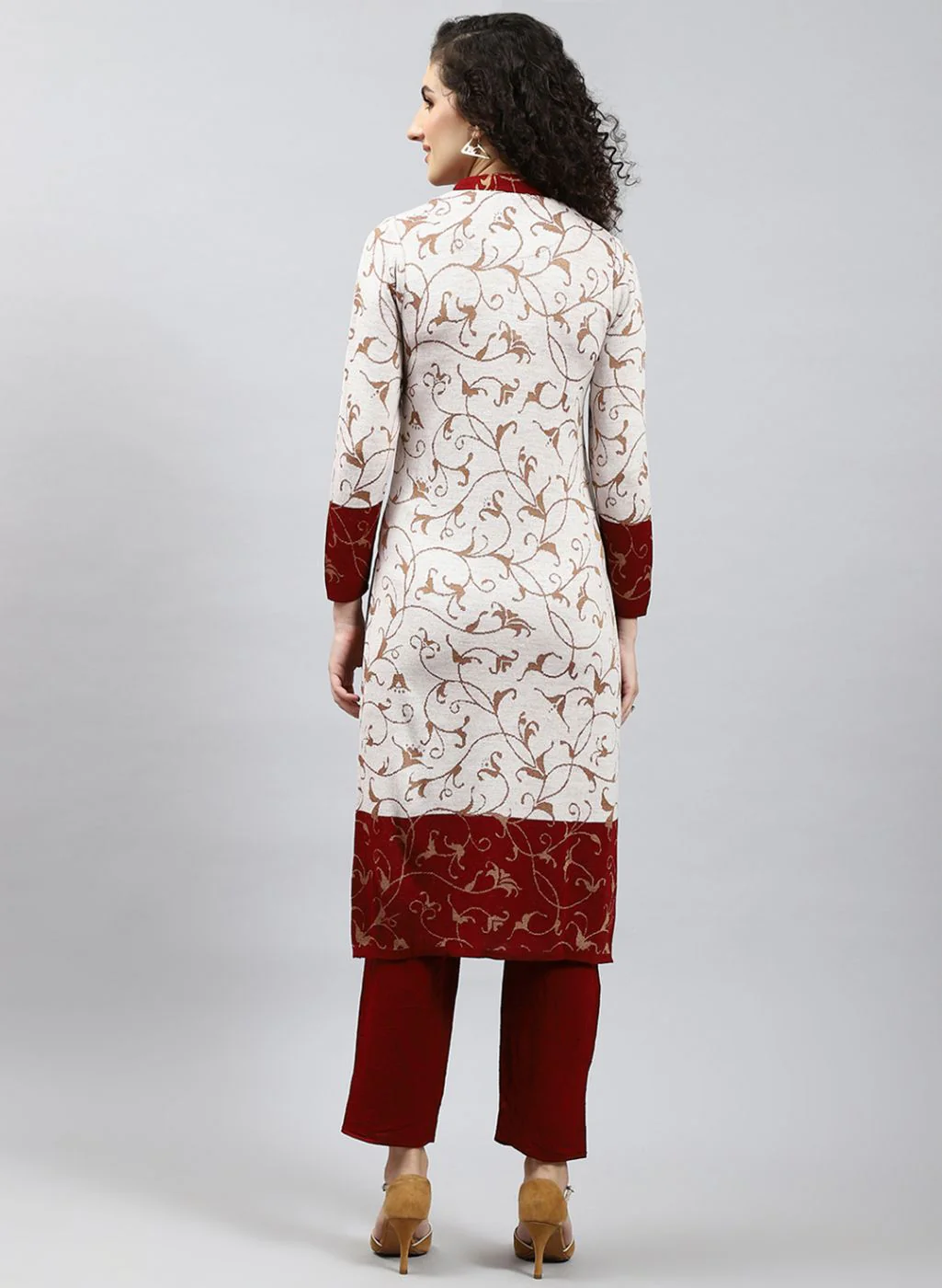Women Red Self Design Kurti+Lower Set for Winter - Image 5