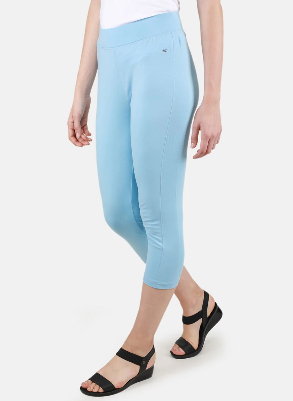 Women Sky Blue Solid Capri - Image 2