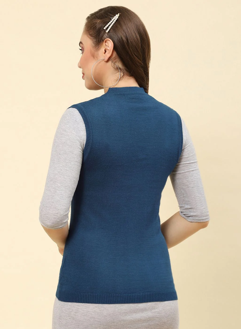 Women Teal Blue Solid Modal Nylone Cardigan - Image 5