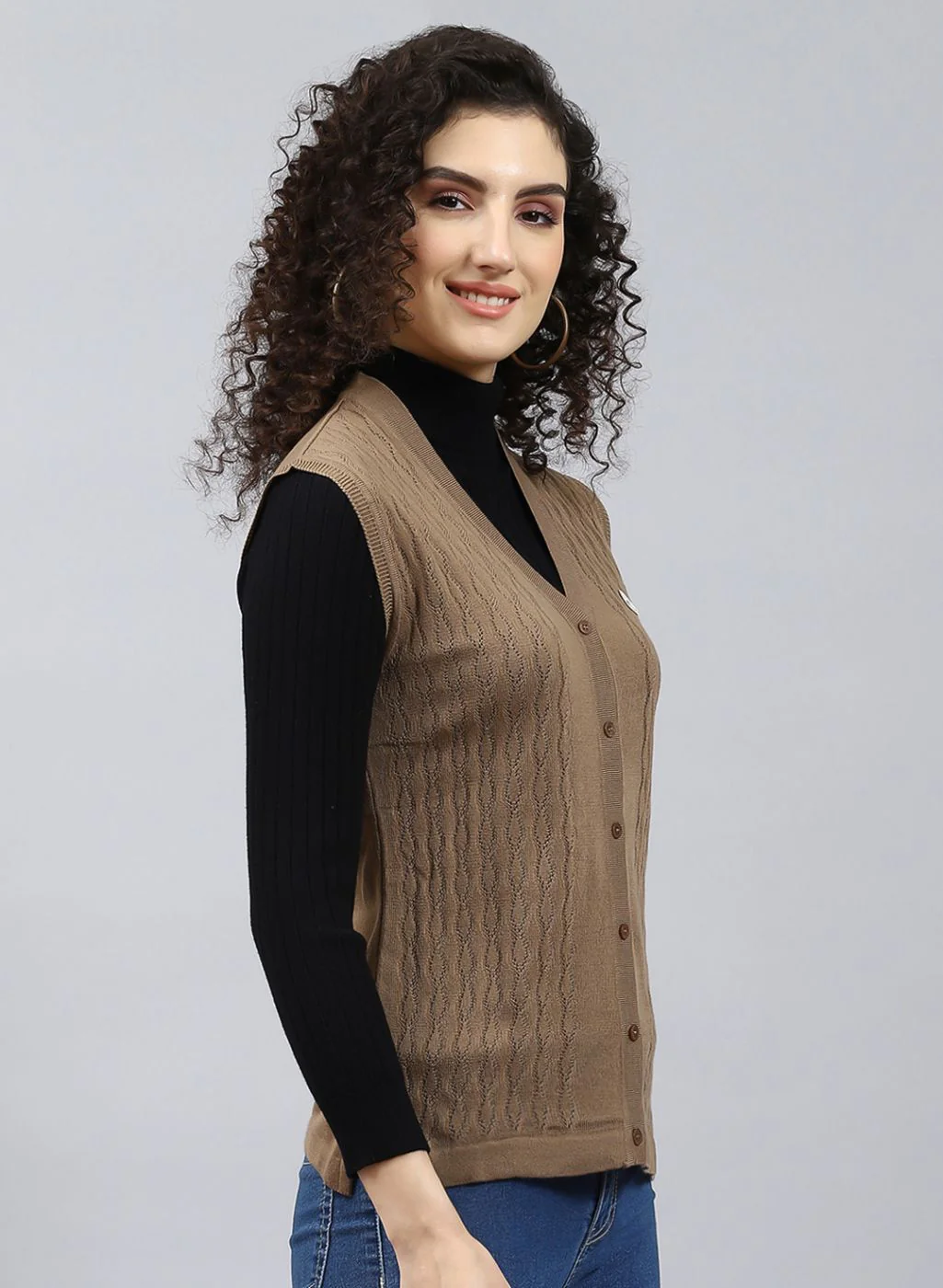 Women Yellow Self Design Wool blend Cardigan - Image 4