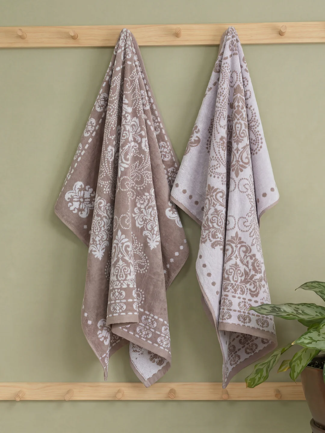 Premium Beige 100% Cotton Self Design 525 GSM Bath Towel Santorini 1 Pc Pvc Pack
