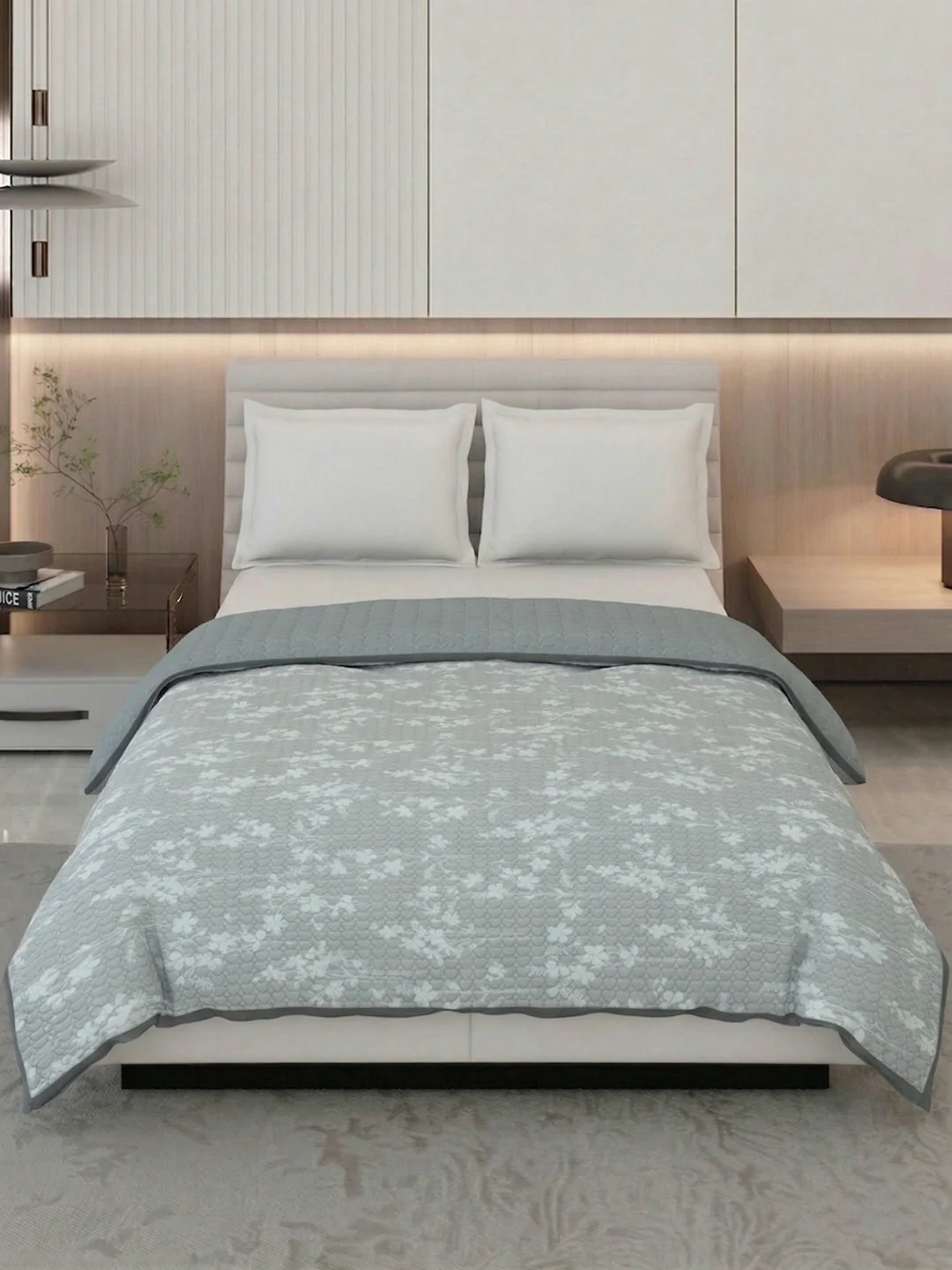 Premium Checked Double Bed 3 Ply 200 GSM Comforter Cozy Flannel Collection Weight 2.8 kg - Image 3