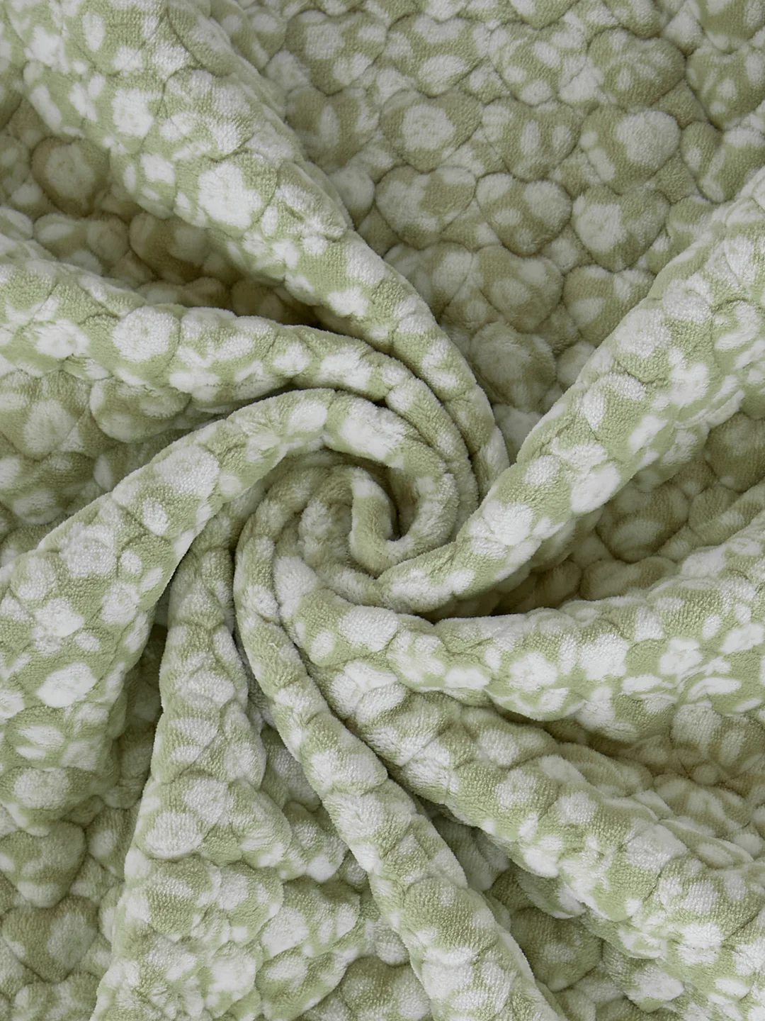 Premium Floral Print Double Bed 3 Ply 200 GSM Comforter Cozy Flannel Collection Weight 2.8 kg - Image 8