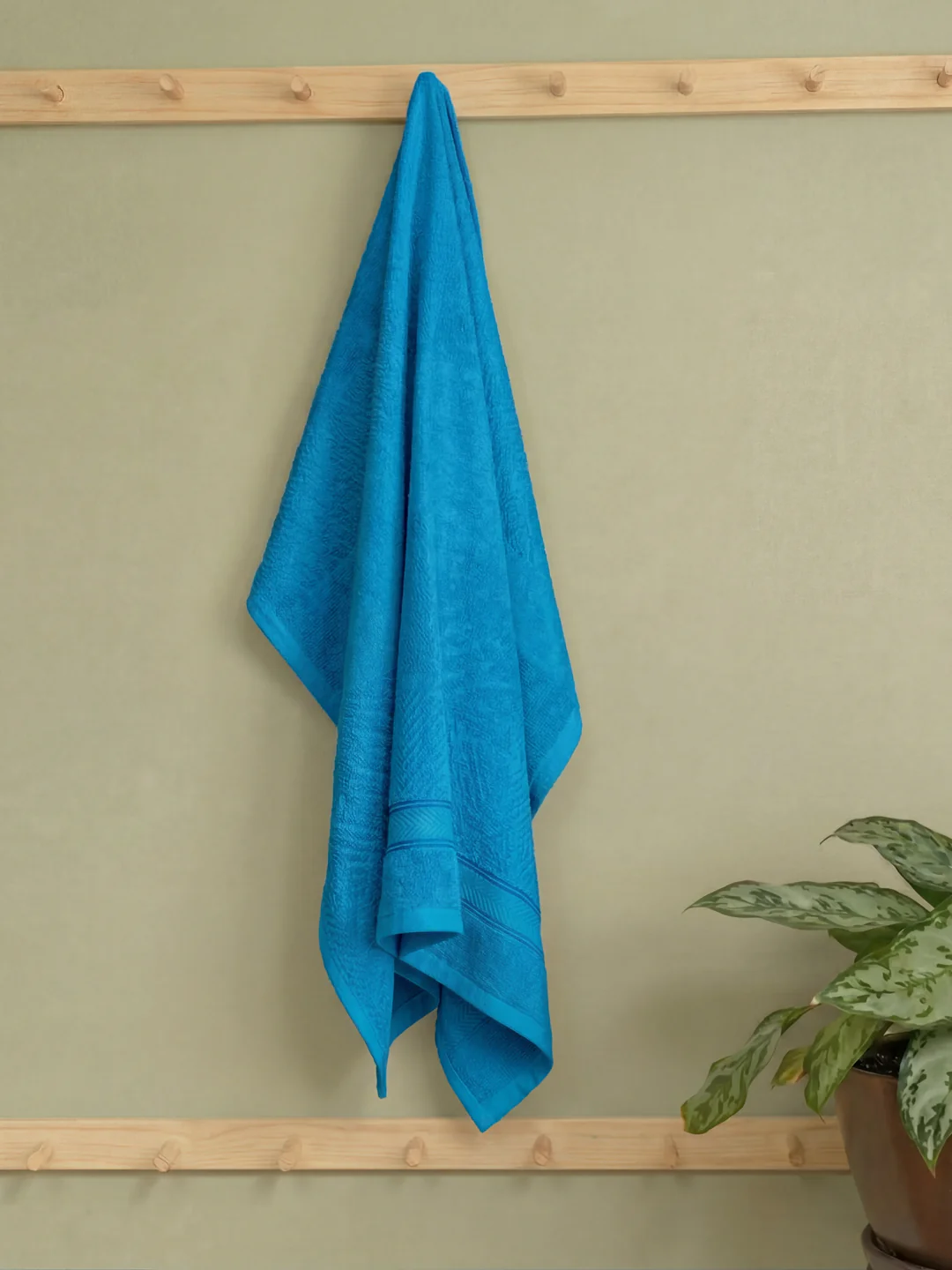 Premium Vivid Blue 100% Cotton Solid 525 GSM Bath Towel Amber 1 Pc Pvc Pack - Image 2
