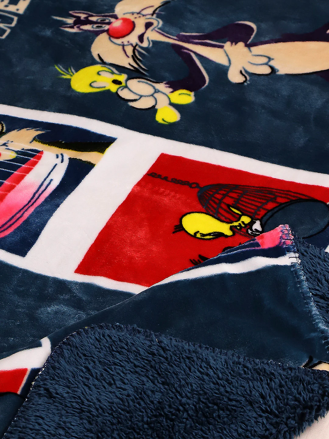 Tweety Bird Printed Ultra Soft Cartoon Network Blue Baby Blanket - Image 2