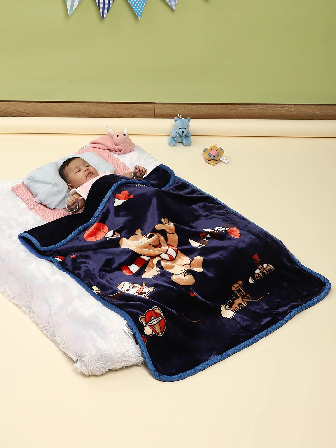 Printed Baby Blanket 2 Ply, 550 GSM, Weight 0.5 kg (Donald)