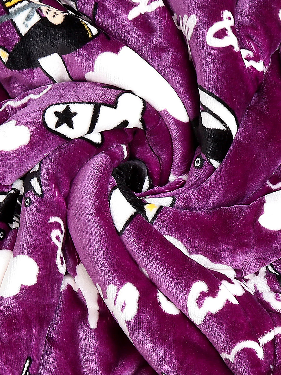 Printed Baby Blanket 3 Ply, 1609 GSM 5Pcs Set (1 Baby Comforter, 1 Bedsheet, 1 Neck Pillow & 2 Bolster) - Image 7