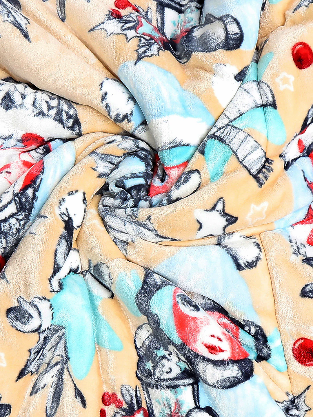 Printed Baby Blanket 3 Ply, 1609 GSM 5Pcs Set (1 Baby Comforter, 1 Bedsheet, 1 Neck Pillow & 2 Bolster) - Image 7