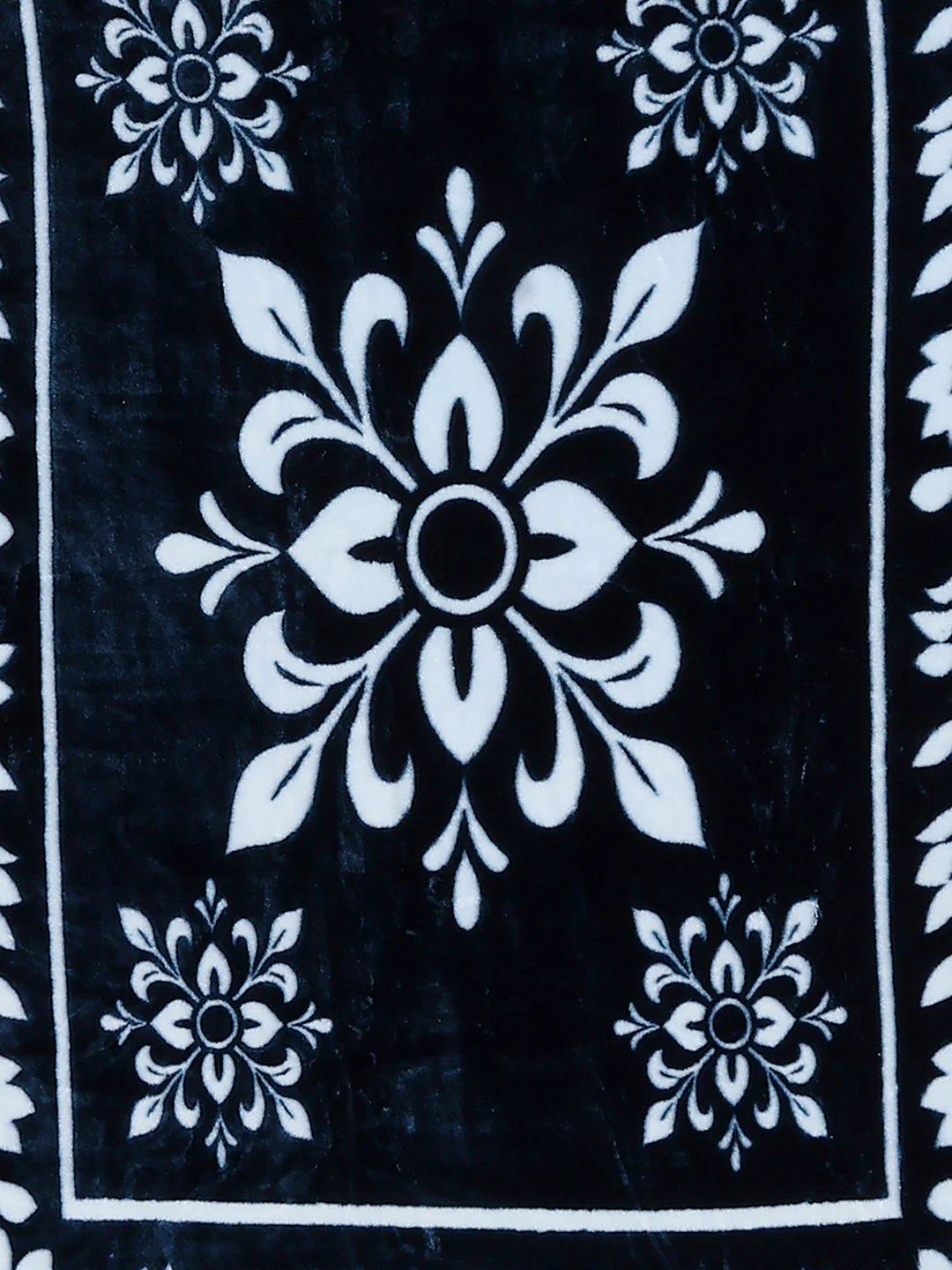 Printed Double Bed 1 Ply, 540 GSM Blanket for Winter - (Relation PVC) - Image 5