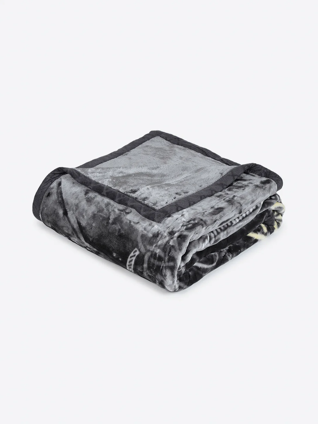 Printed Double Bed 1 Ply, 530 GSM Super Soft Blanket for Mild Winter - (Roman Plus) - Image 5