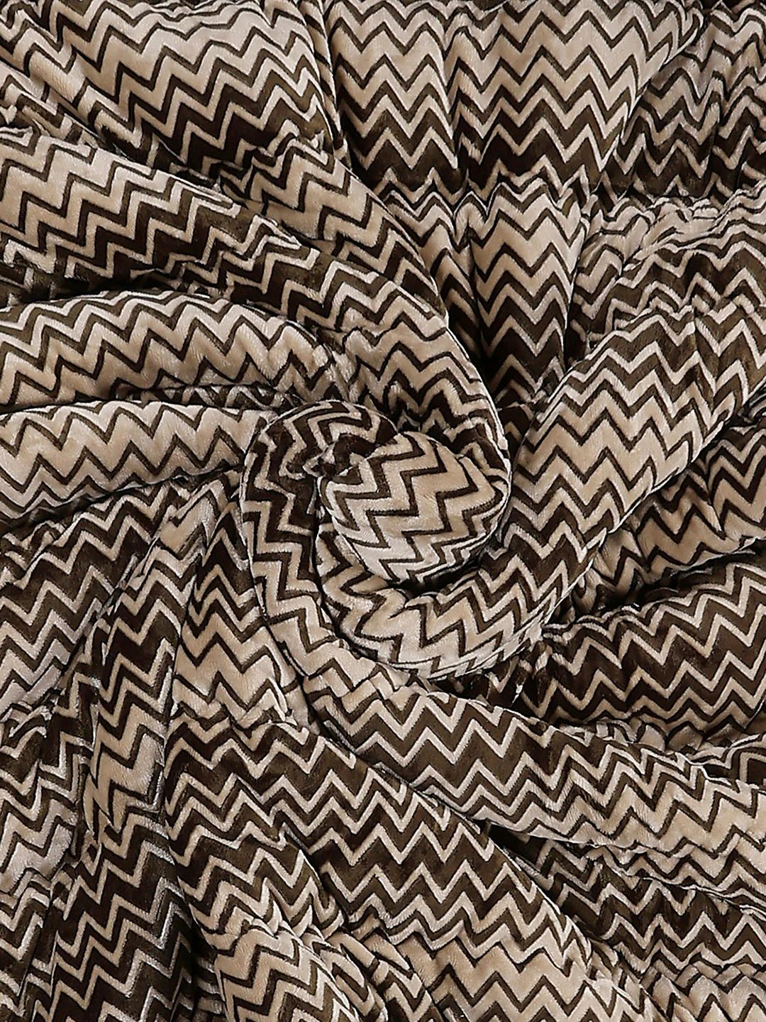 Printed Double Bed 1078 GSM Comforter for Winter - (Delicate) - Image 6