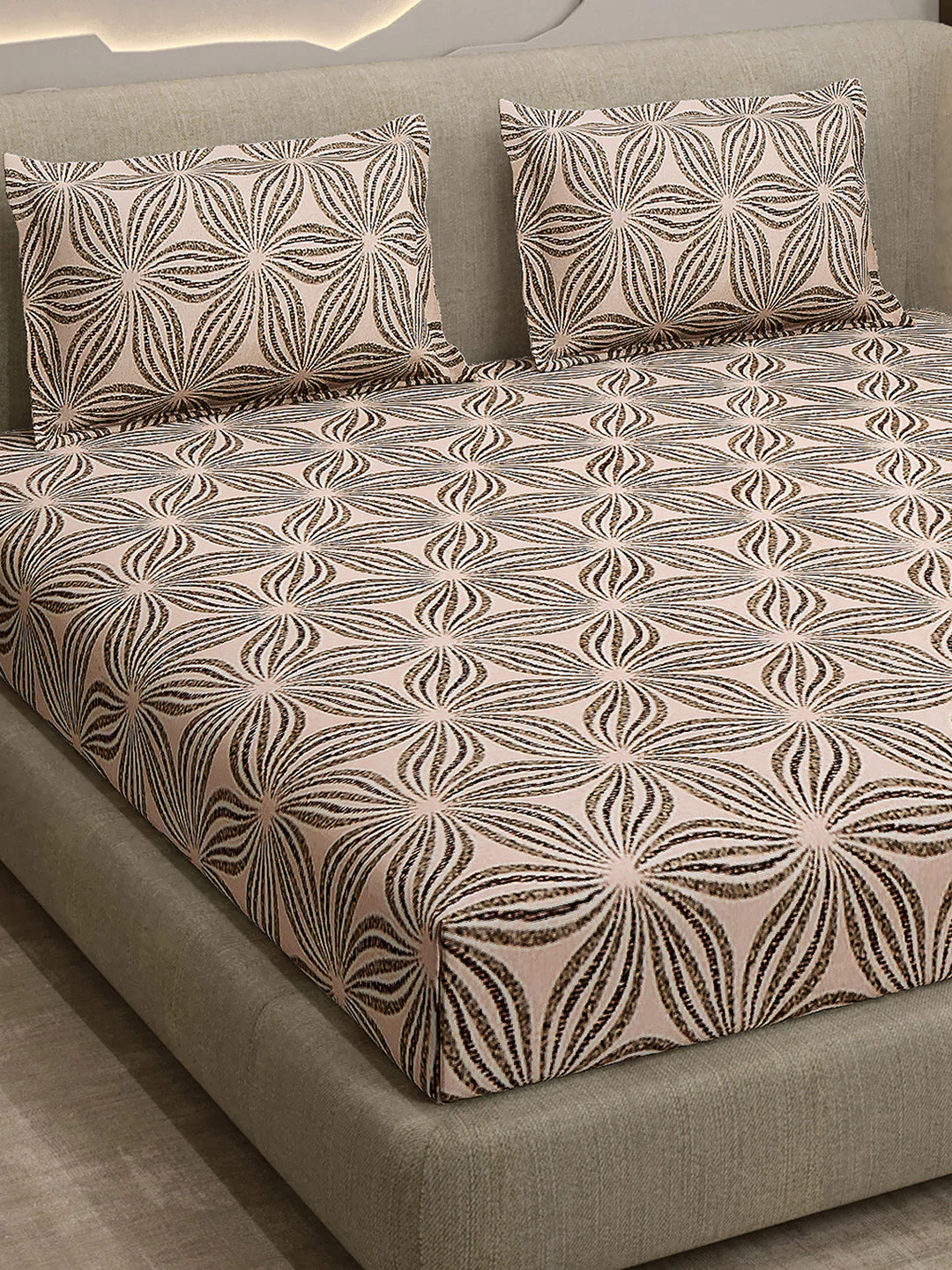 Printed Double Bed 130 GSM 4 Pc Bedding Set (1 Bedsheet, 1 AC Comforter & 2 Pillow Cover) - Image 8