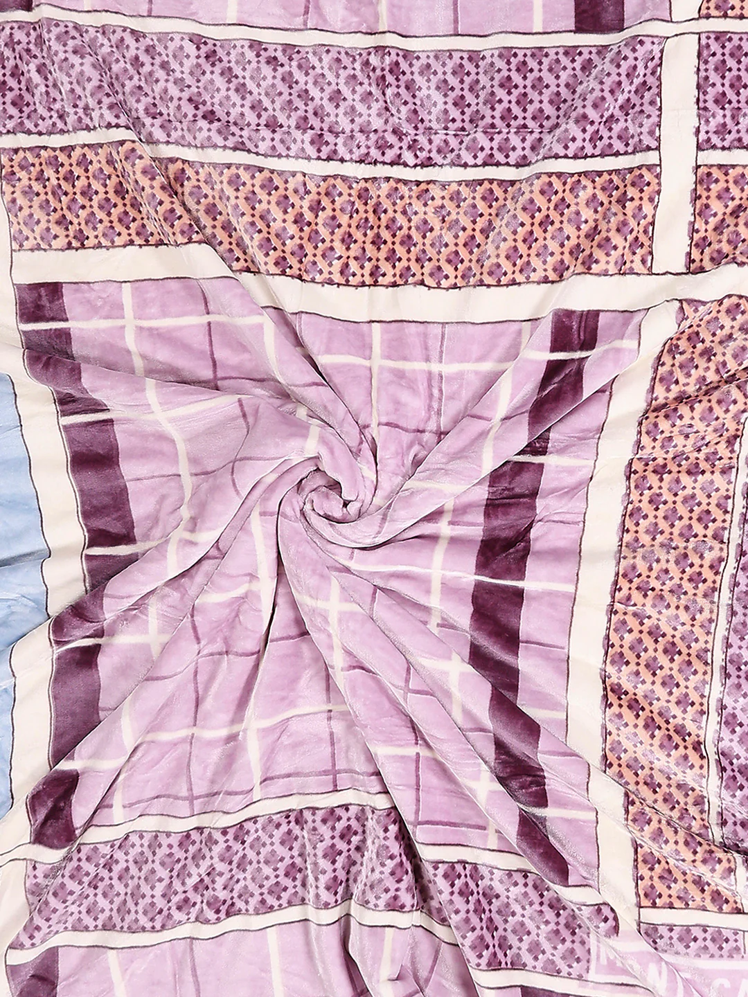 Printed Double Bed 3 Ply, 720 GSM Blanket for Heavy Winter - (Gala Glow) - Image 7