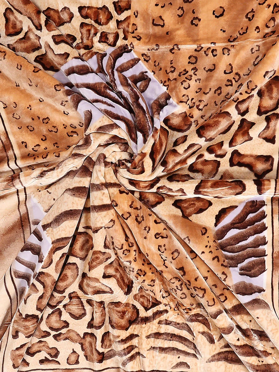 Printed Double Bed 3 Ply, 909 GSM Blanket for Heavy Winter - (Wild Side) - Image 7