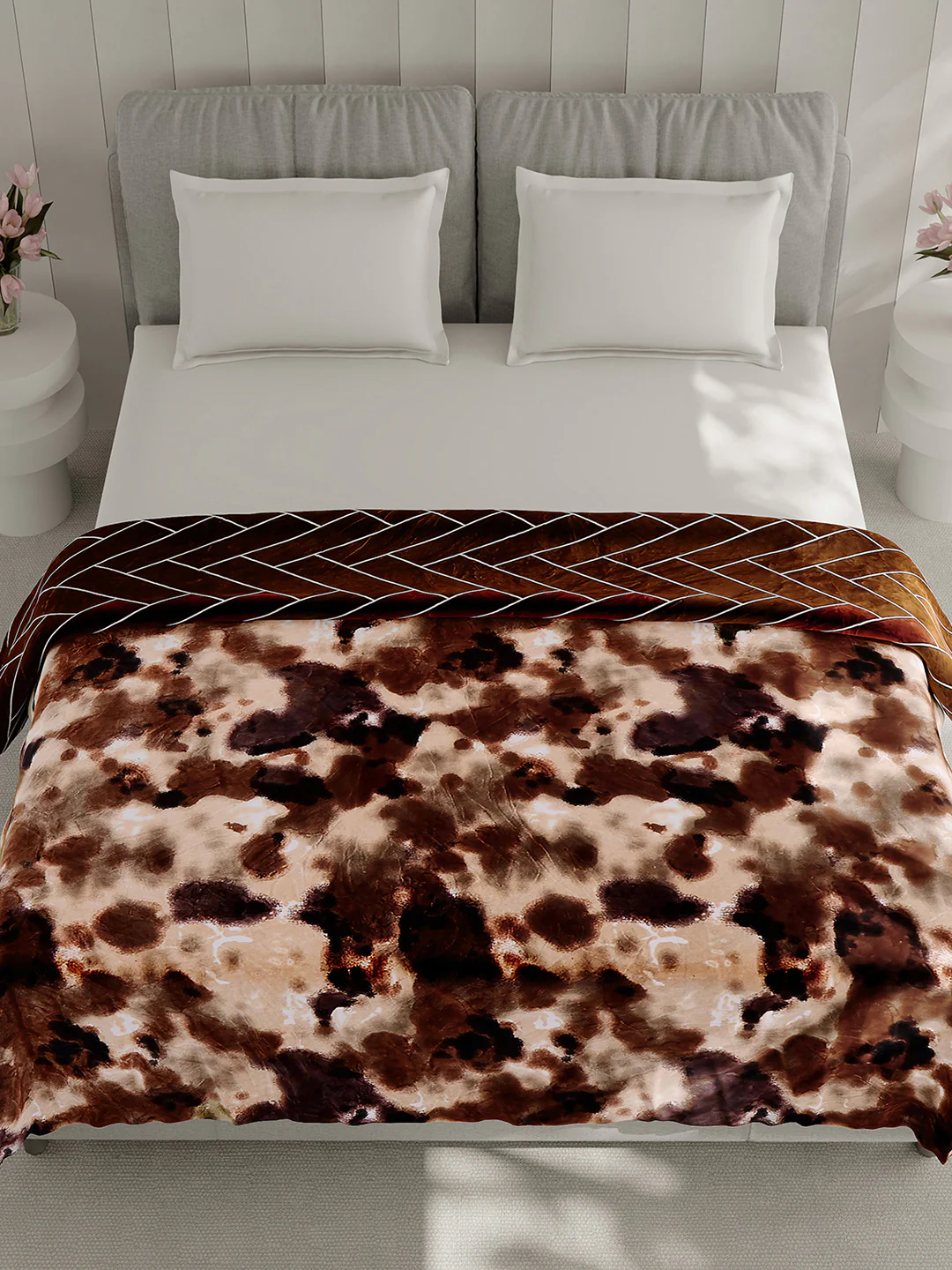 Printed Double Bed 350 GSM Blanket for AC Room - (Manhattan) - Image 2