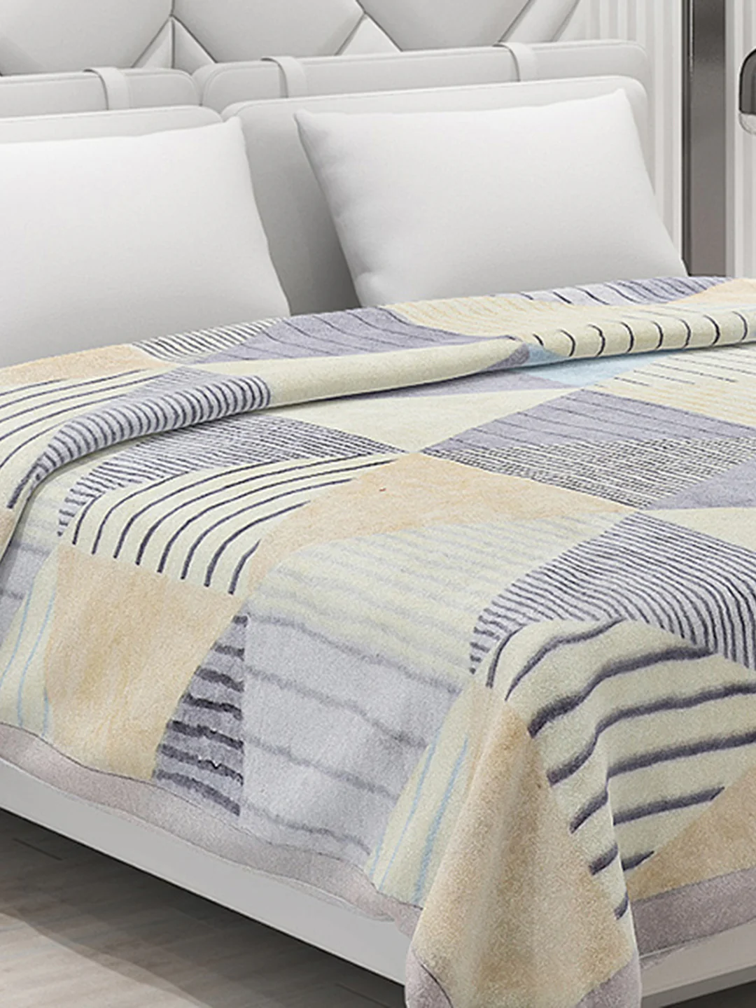 Printed Double Bed Blanket for Heavy Winter -2 Ply - Image 4