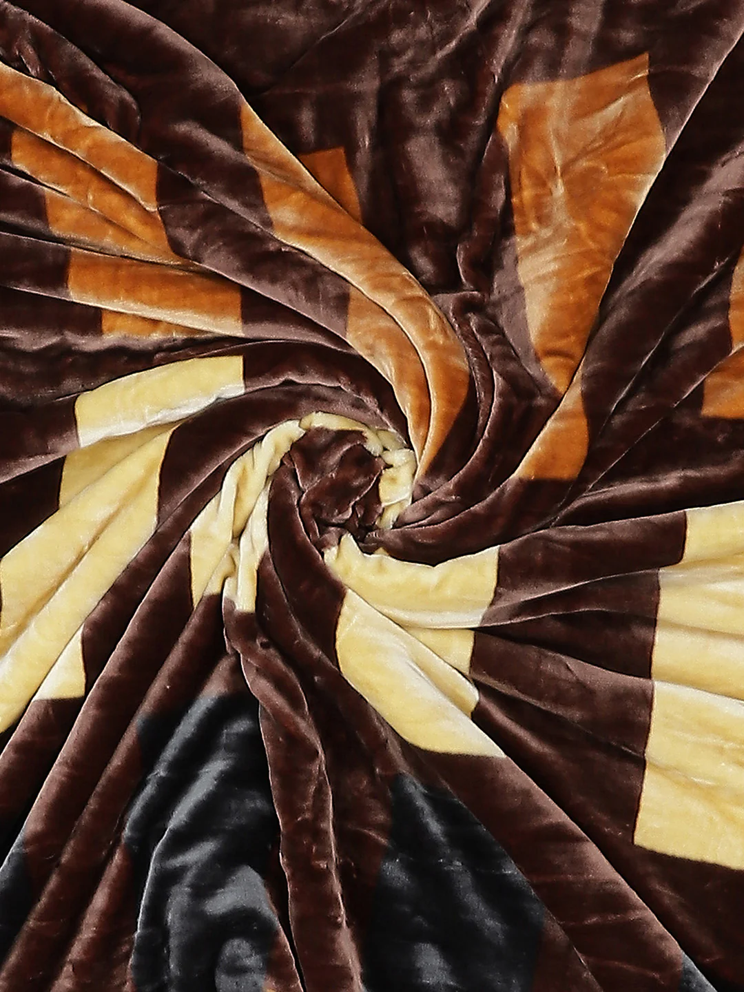 Printed Double Bed Blanket for Heavy Winter -3 Ply - Image 7