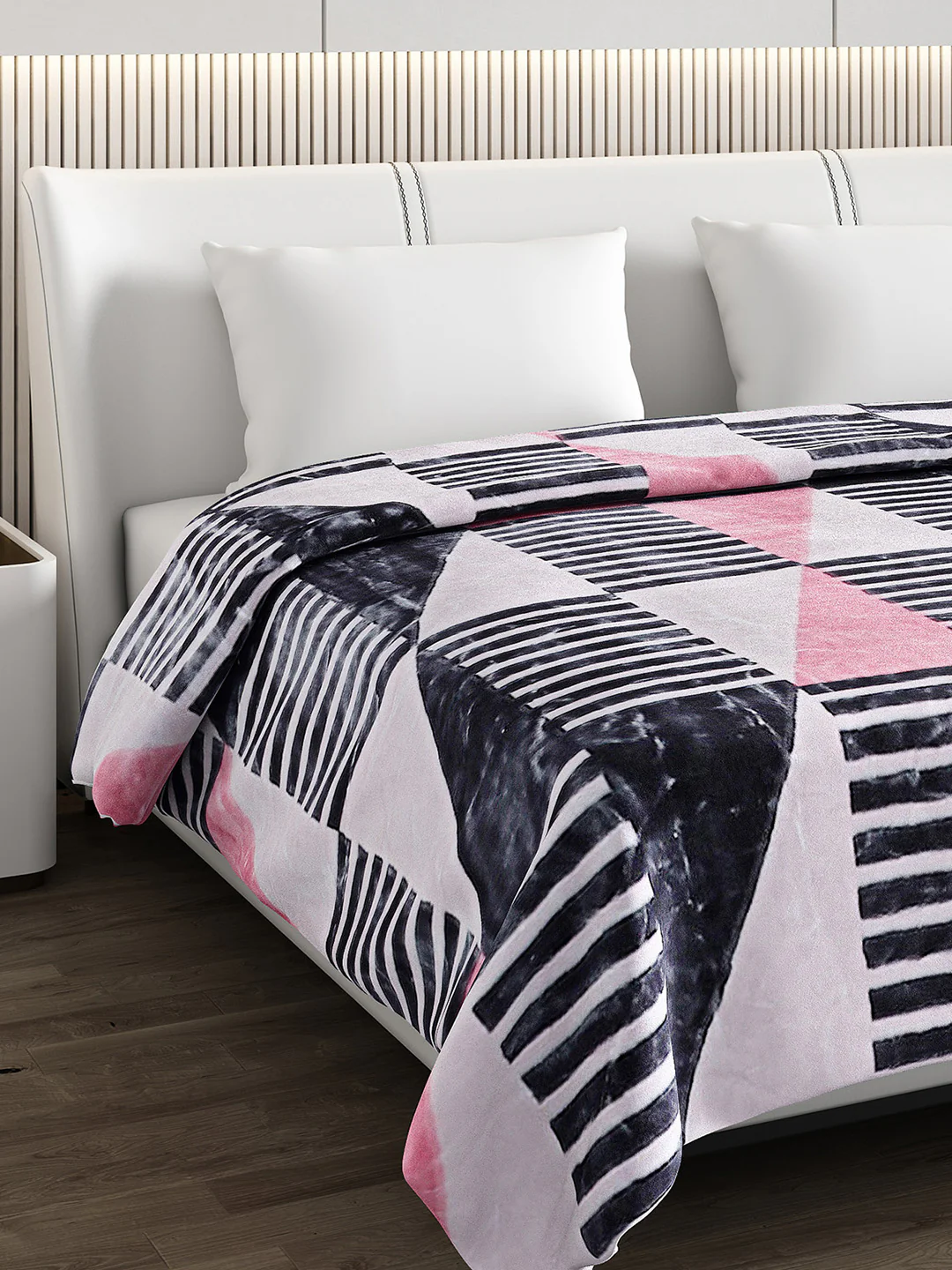 Printed Double Bed Blanket for Heavy Winter -3 Ply - Image 4