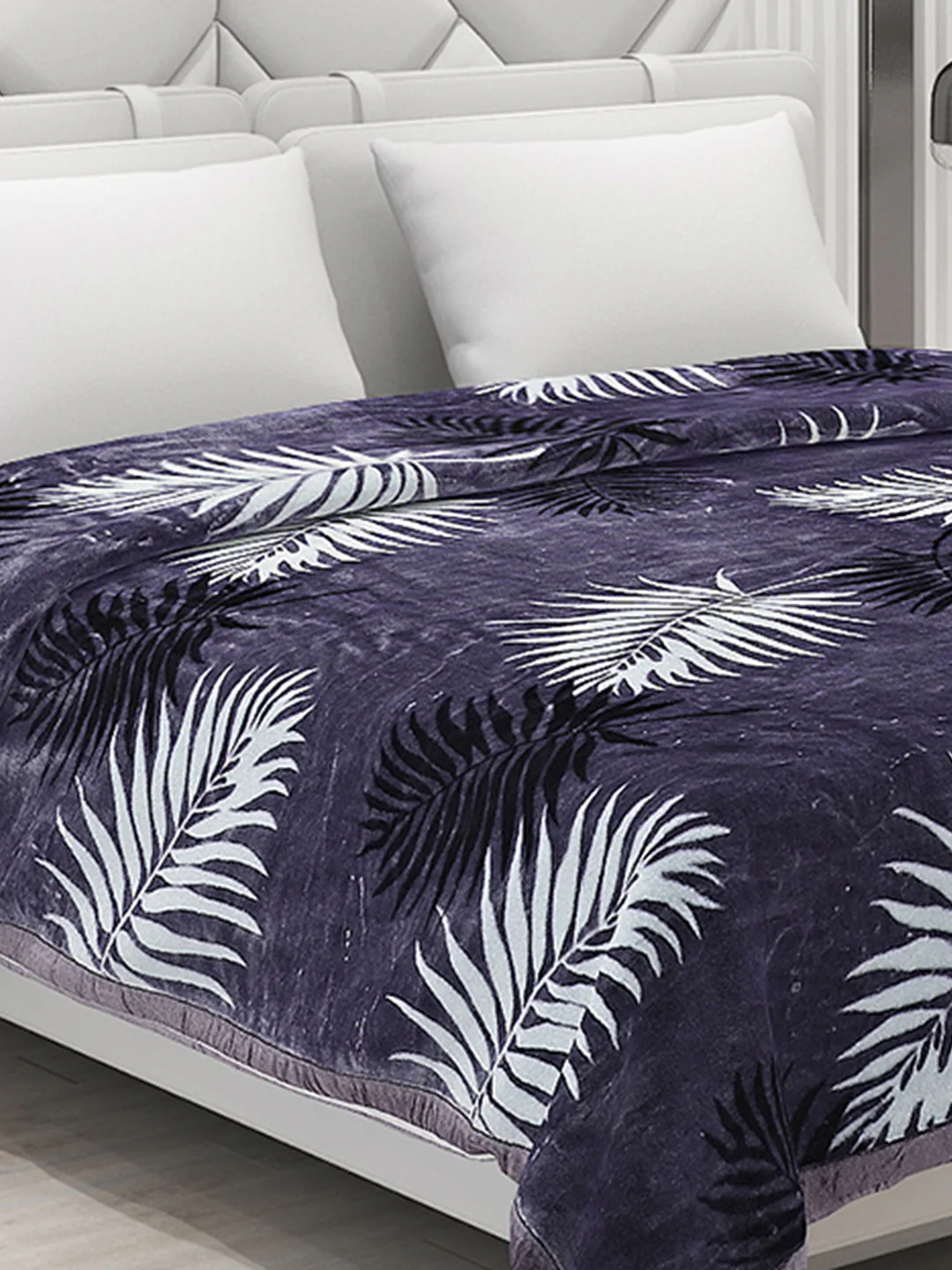 Printed Double Bed Blanket for Mild Winter -2 Ply - Image 4