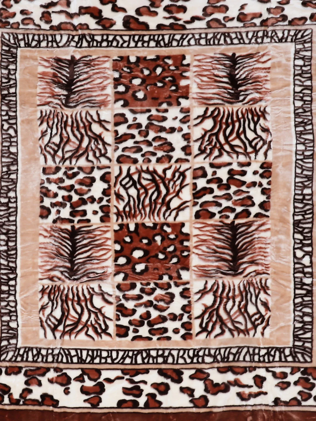 Printed Double Bed Blanket for Mild Winter -2 Ply - Image 9