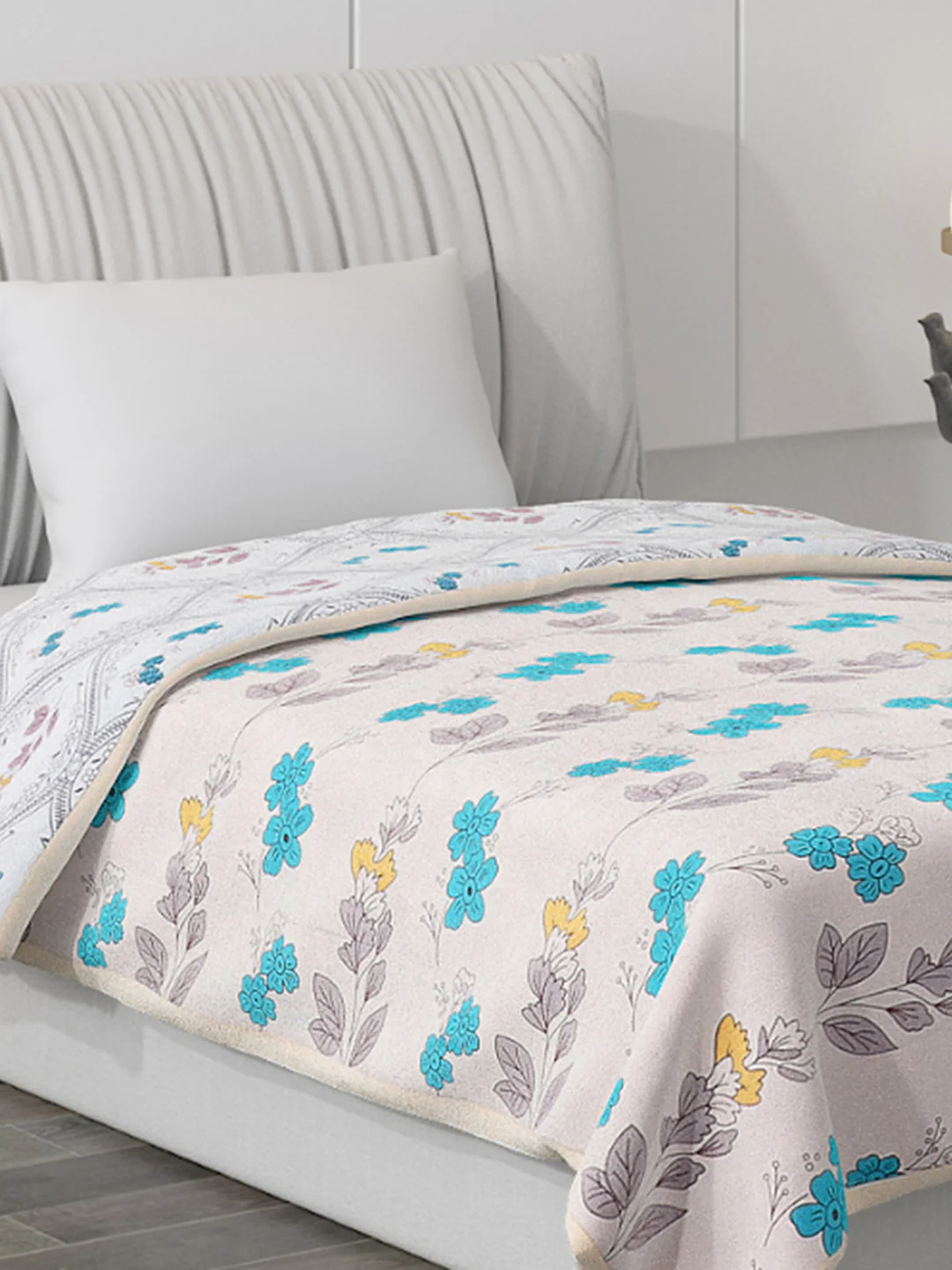 Printed Polyester Single Bed Comforter for AC Room - Image 7