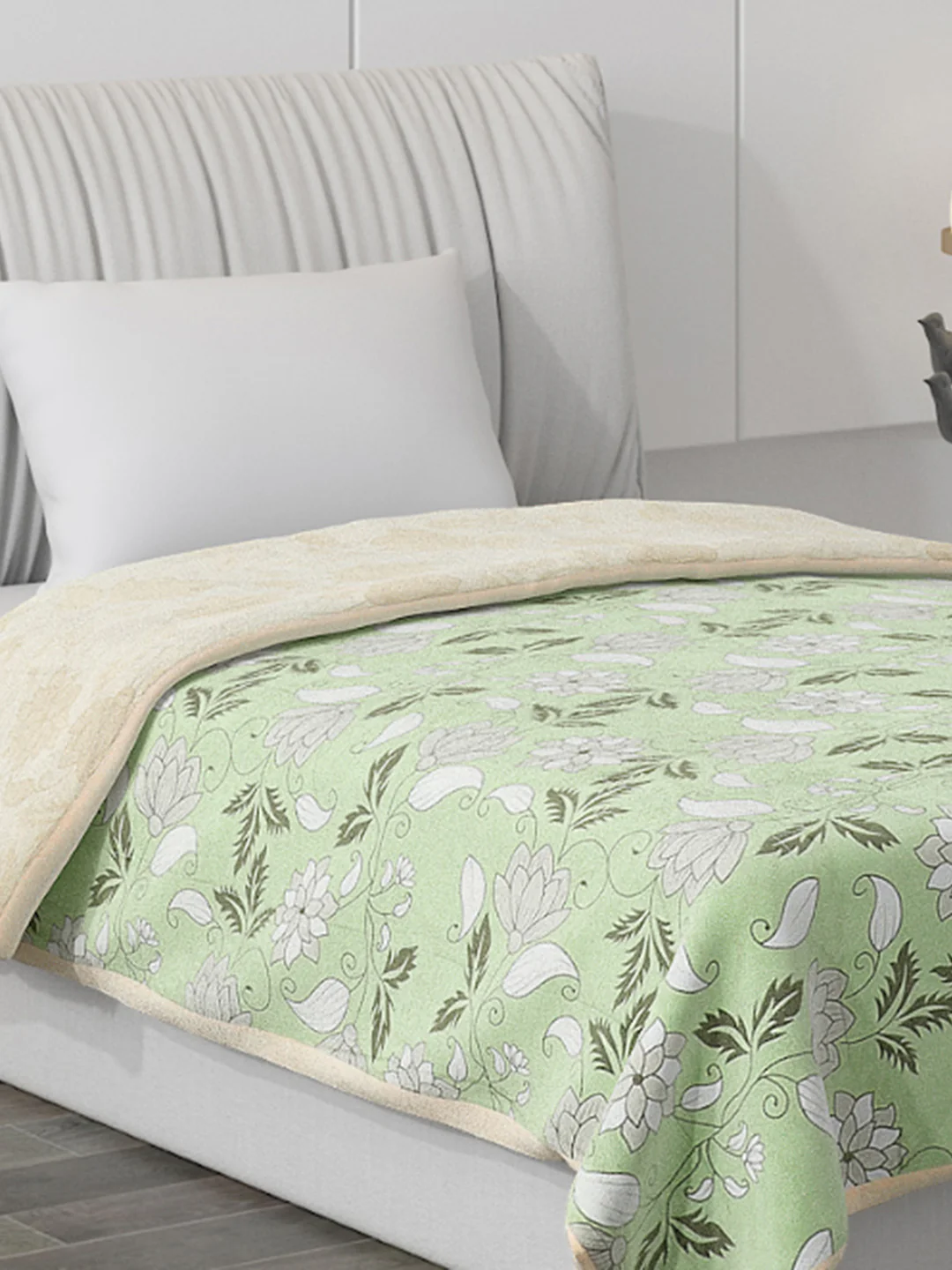 Printed Polyester Single Bed Comforter for AC Room - Image 7
