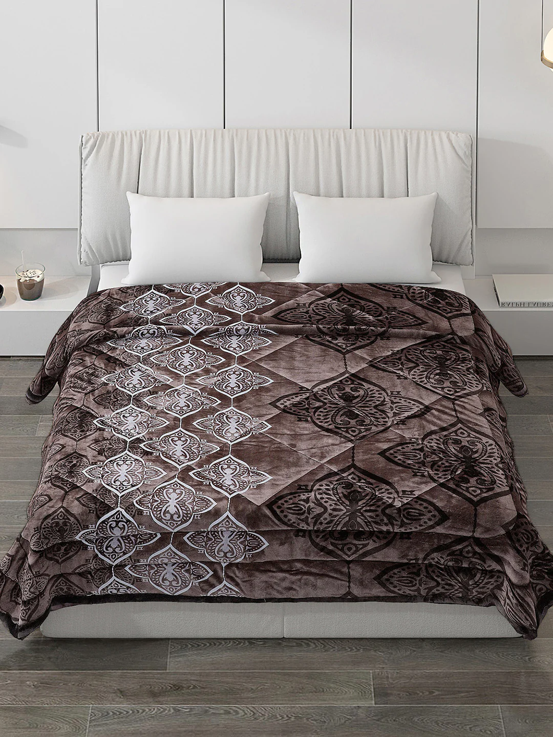 Printed Polyester Double Bed Comforter for Winter - Image 2
