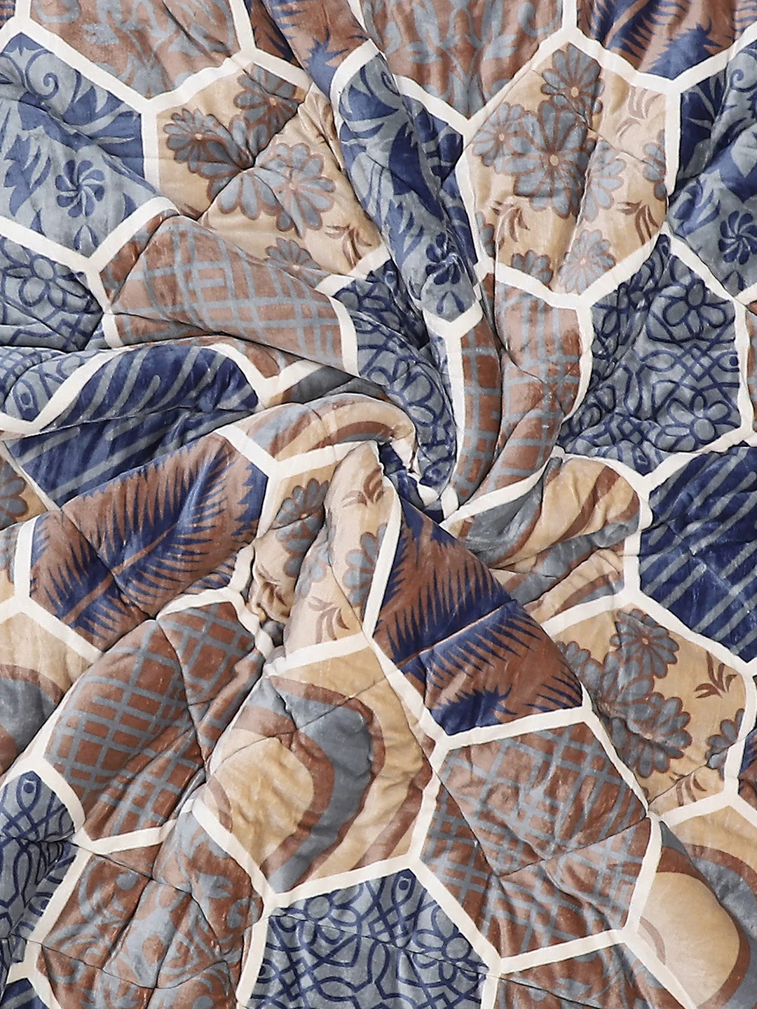 Printed Polyester Double Bed Comforter for Winter - Image 7