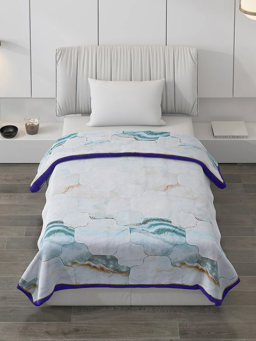 Printed Polyester Single Bed Comforter for AC Room - Image 2