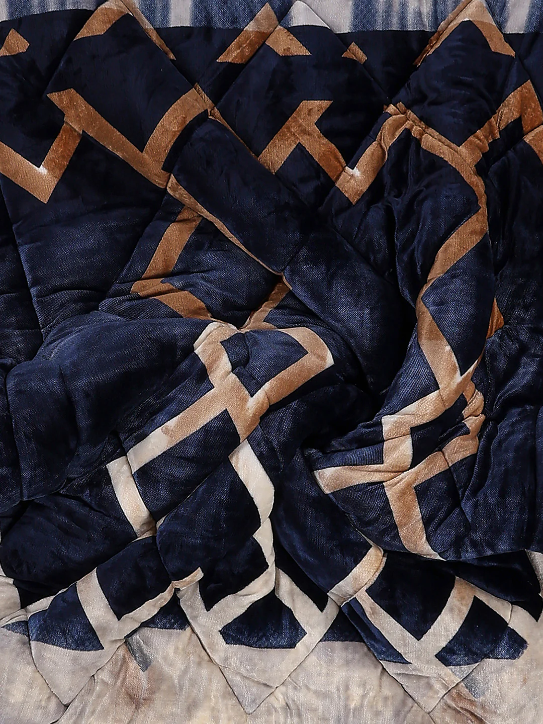 Printed Single Bed 1023 GSM Comforter for Winter - (Ultra) - Image 6