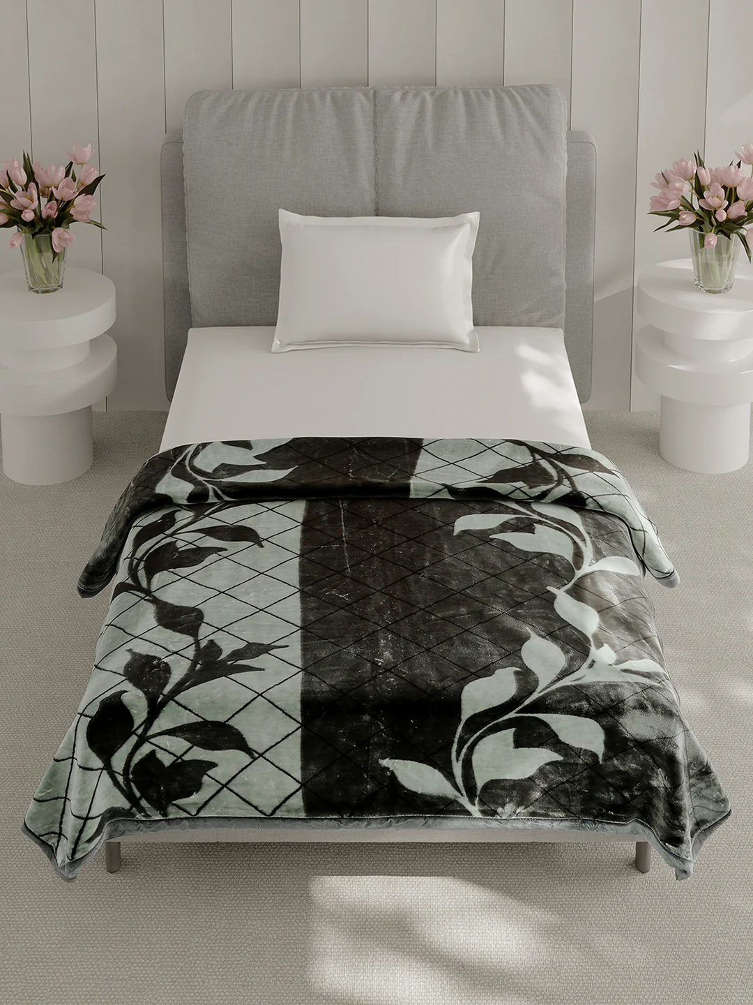 Printed Single Bed 2 Ply, 895 GSM Blanket for Heavy Winter - (Lavish Pvc) - Image 3