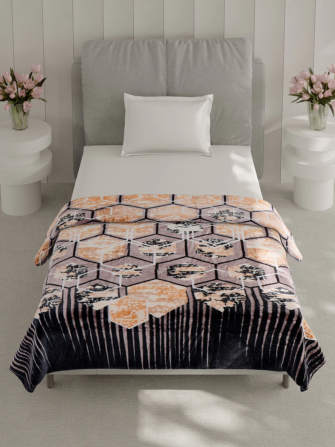 Printed Single Bed 240 GSM Blanket for AC Room - (Fuzzy) - Image 2