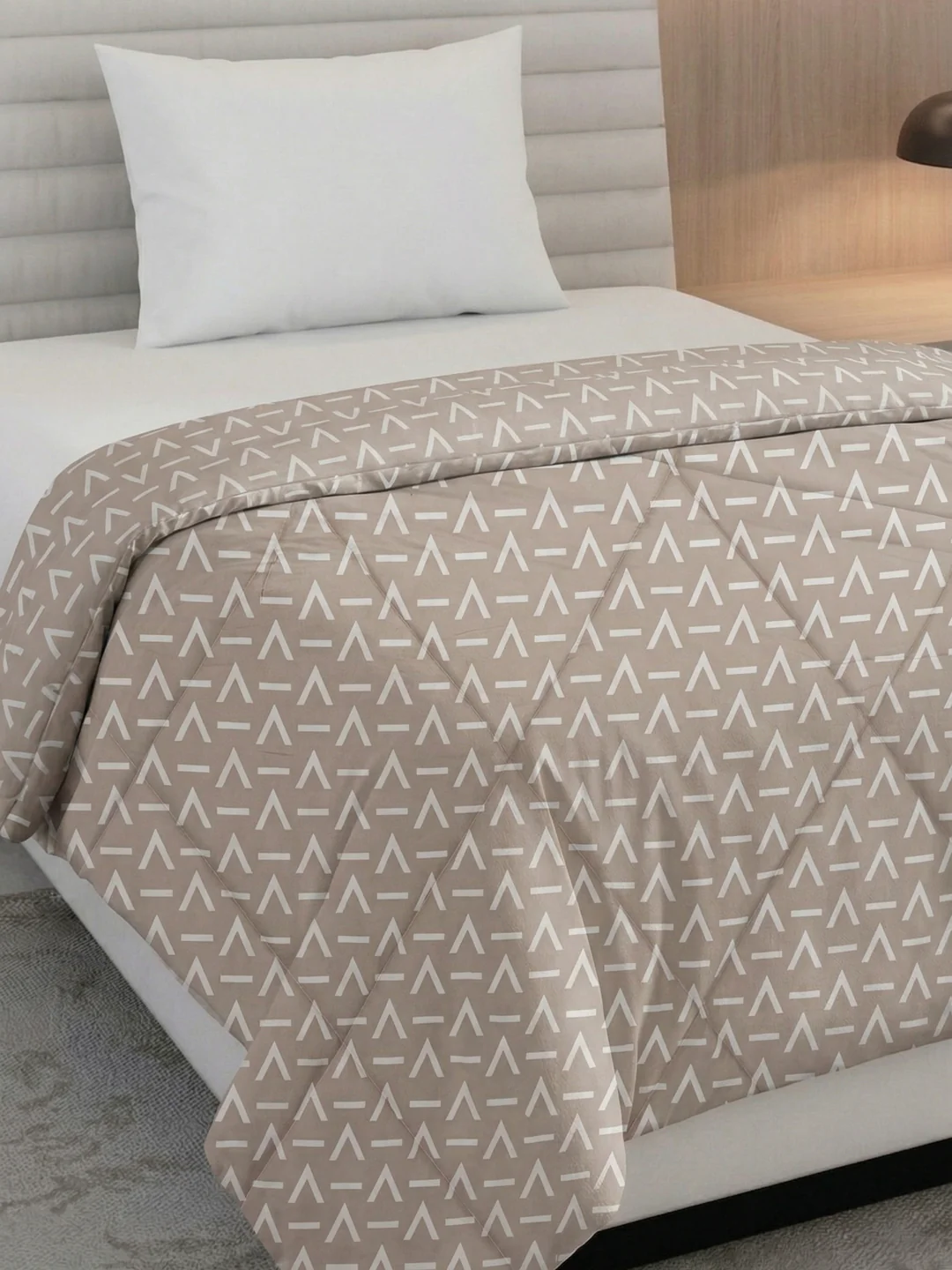 Printed Single Bed 3 Ply 105 GSM Comforter Timeless Collection Weight 950 g