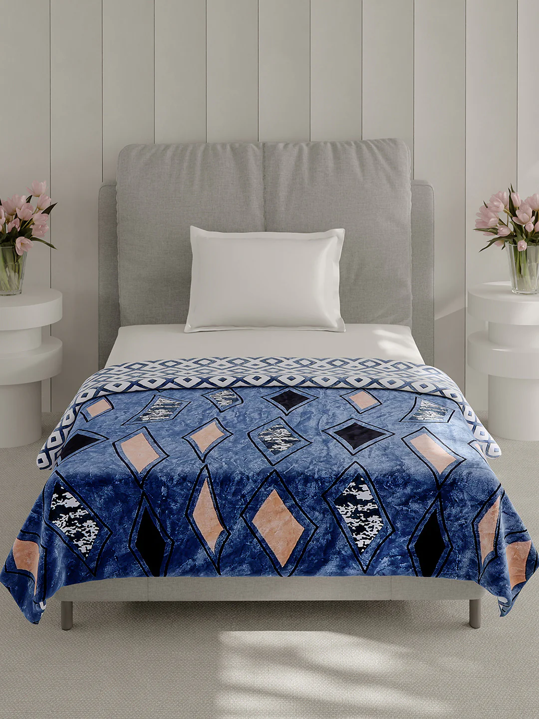 Printed Single Bed 350 GSM Blanket for AC Room - (Paramount) - Image 3