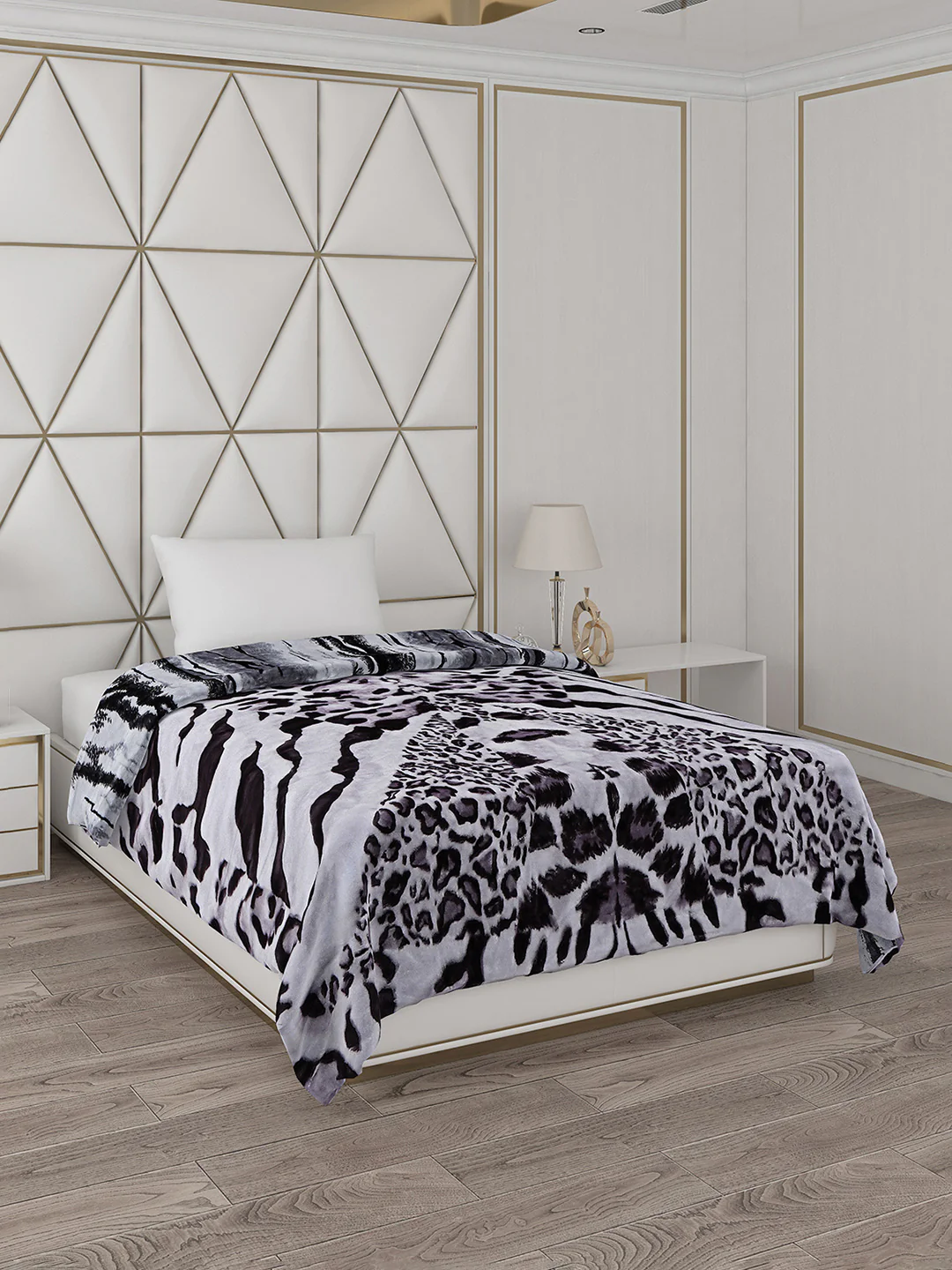 Printed Single Bed Reversible Blanket 2 Ply, 511 GSM, 1.8 kg (New Diamond) - Image 5