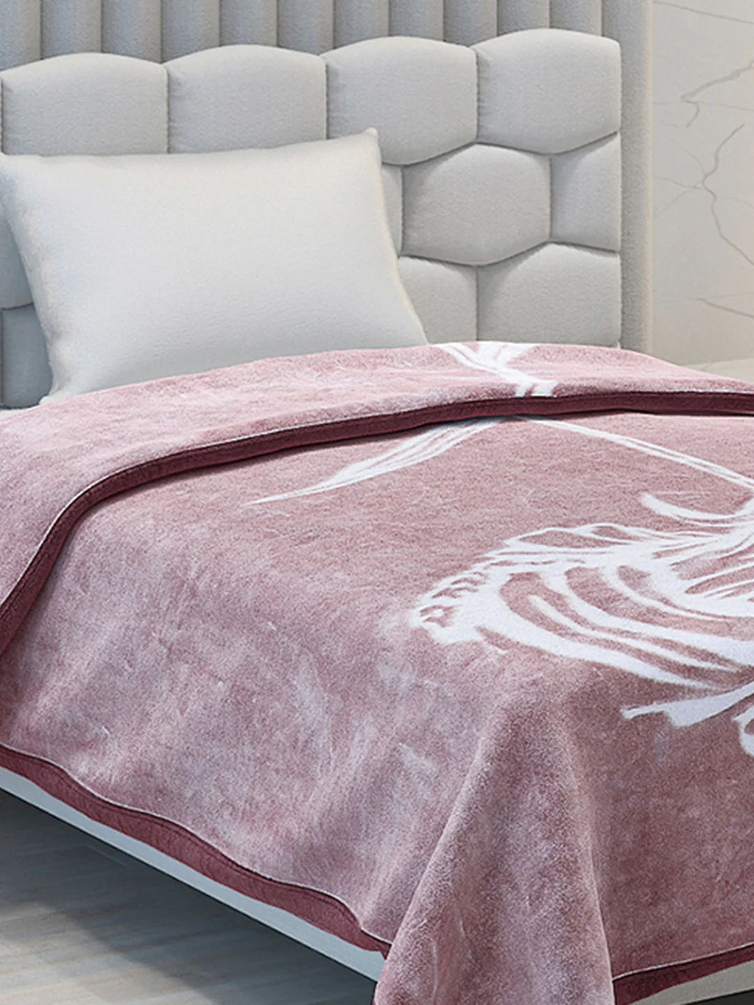 Printed Single Bed Blanket for Mild Winter -2 Ply - Image 4