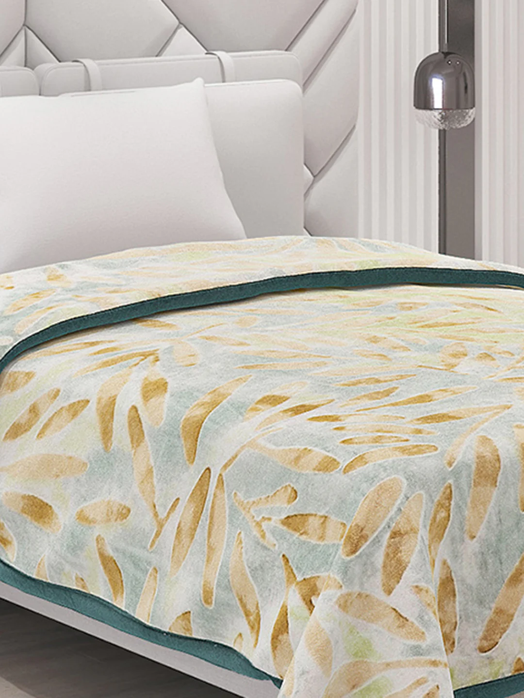 Printed Single Bed Blanket for Mild Winter -2 Ply - Image 4