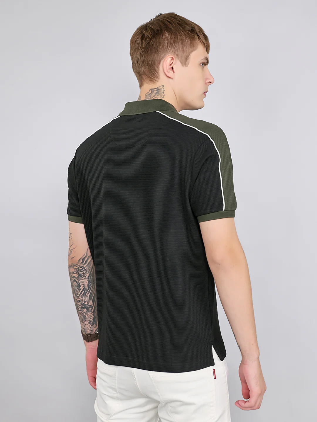 Rock.it Men Black Self Design Collar Half Sleeve T-Shirt - Image 4