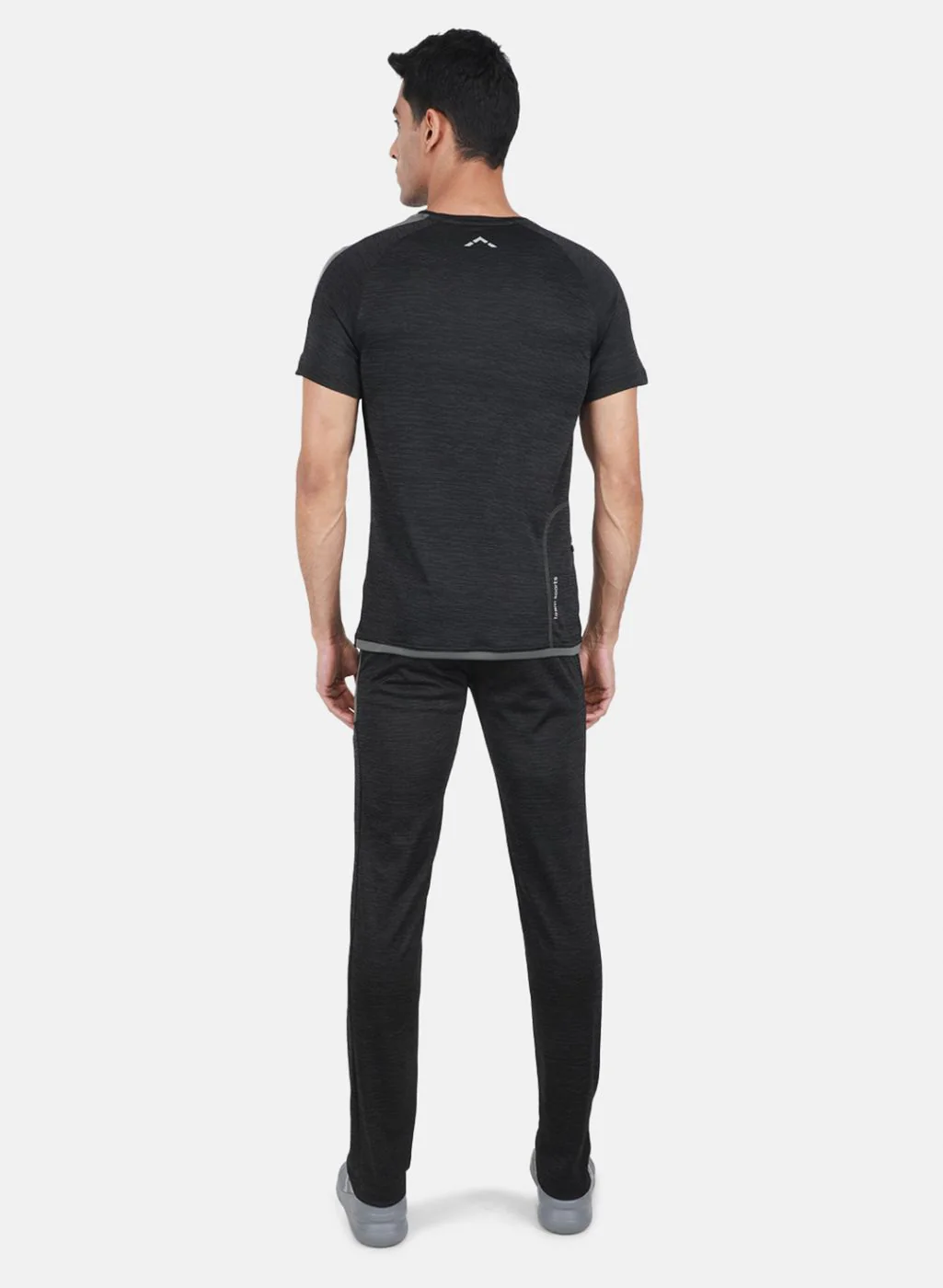 Rock.it Men Black Self Design Tracksuit - Image 4