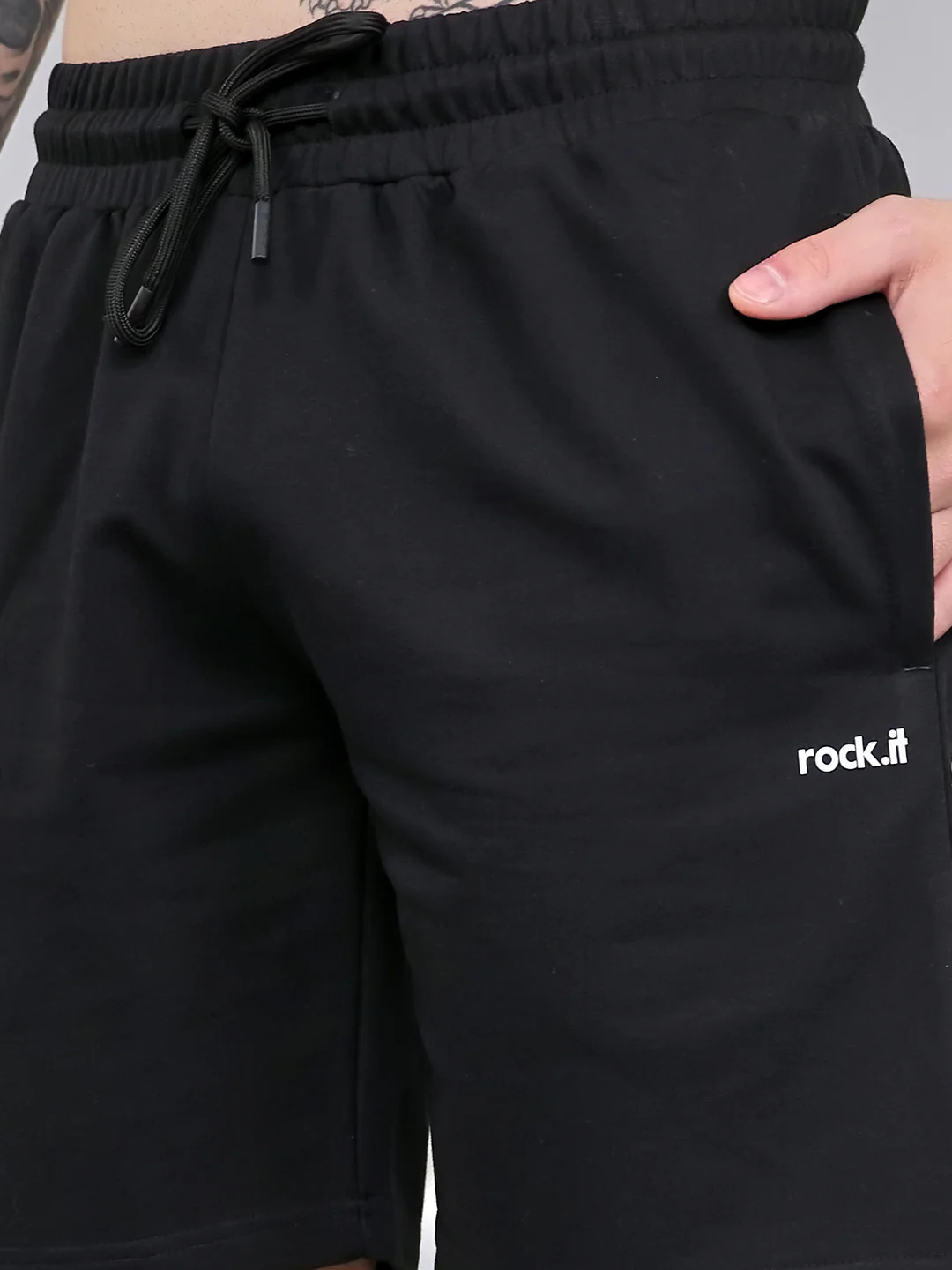 Rock.it Men Black Solid Regular Fit Shorts - Image 5
