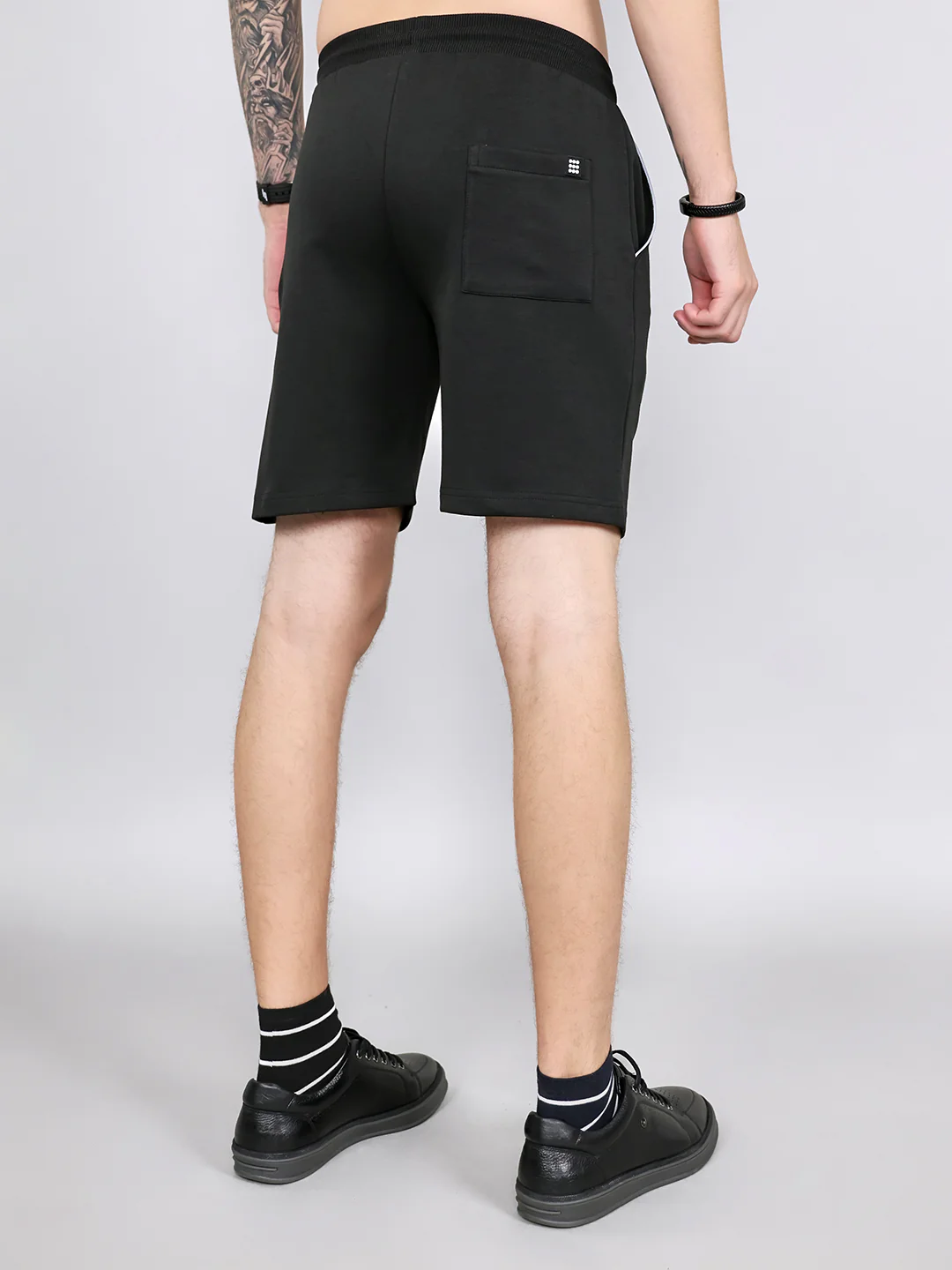 Rock.it Men Black Solid Regular Fit Shorts - Image 4