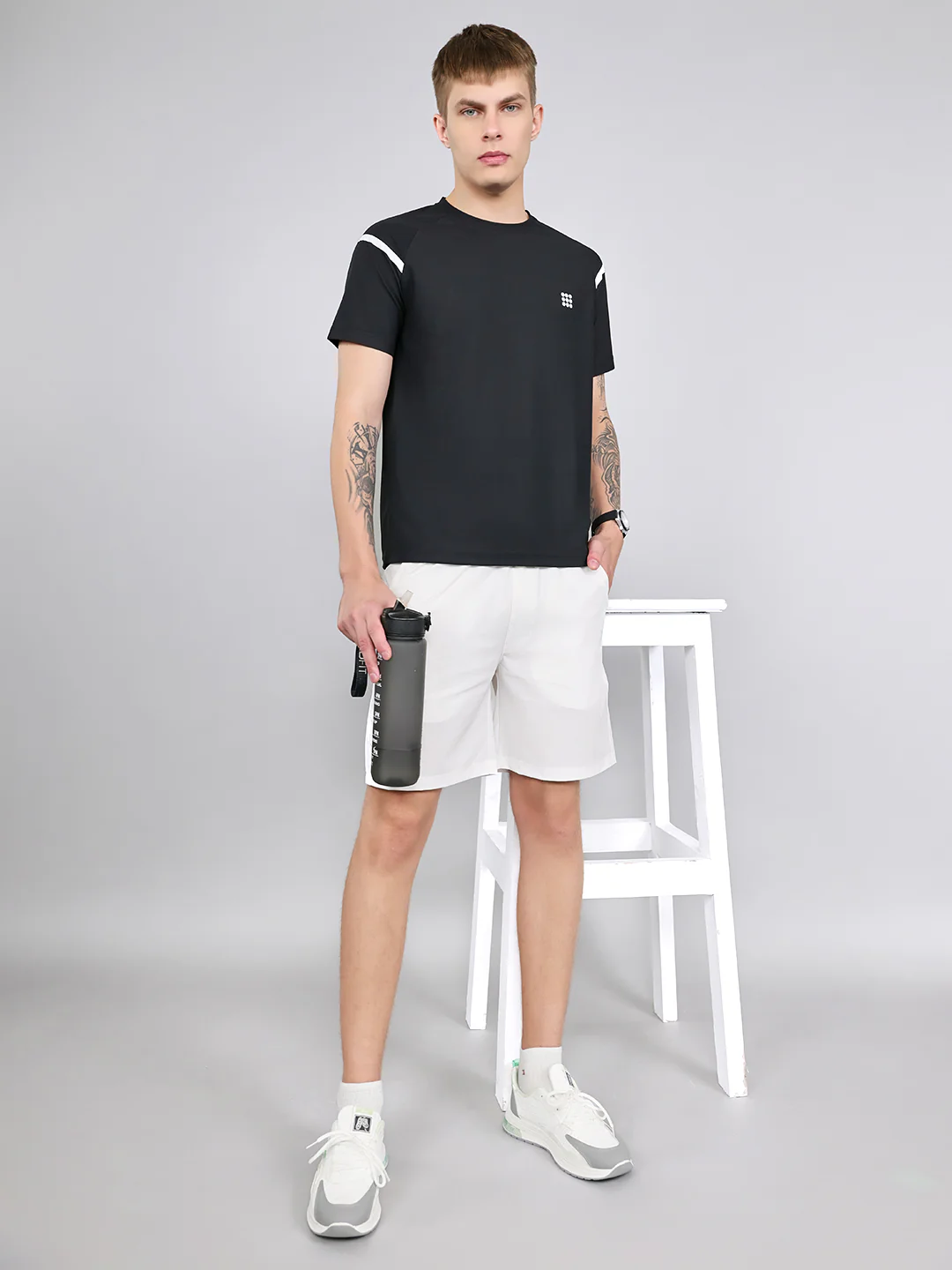 Rock.it Men Black Solid Round Neck Half Sleeve T-Shirt - Image 6
