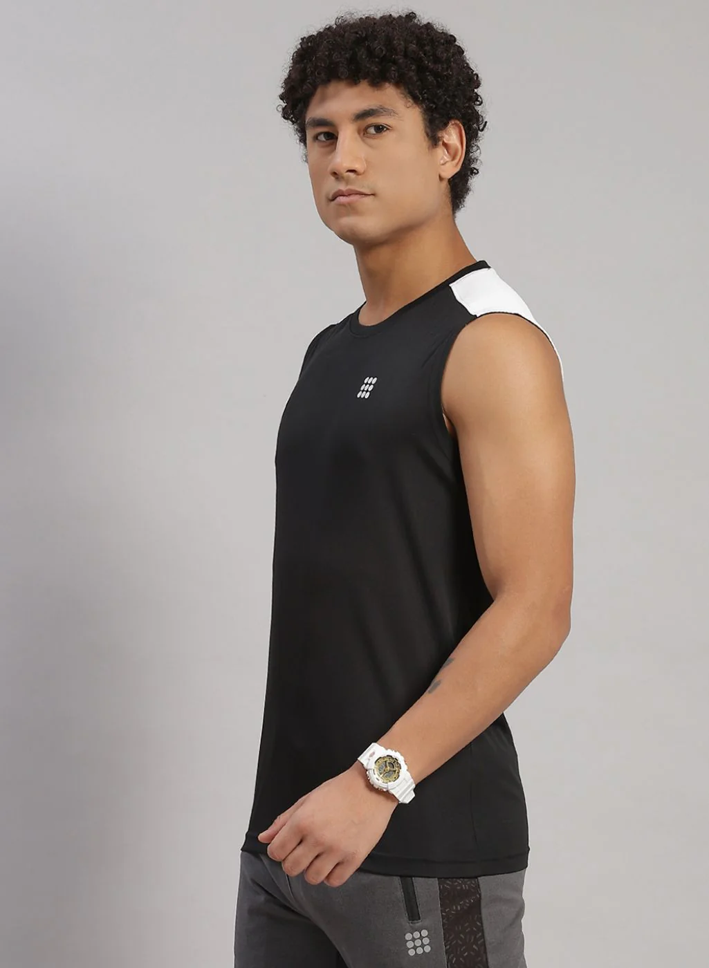 Rock.it Men Black Solid T-Shirt - Image 2